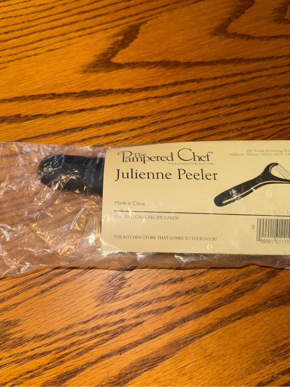 Julienne Peeler Pampered Chef #1115 Serrated With Cover And Card Retired. *NEW*